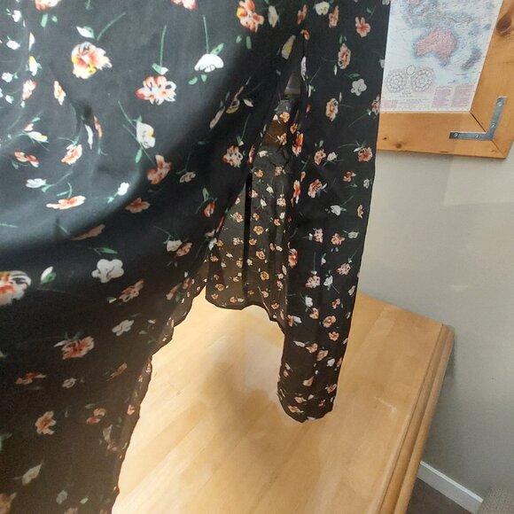 Women's Allover Floral Graphic Split Hem Cami Dress NWOT - Picture 3 of 13